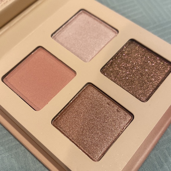 💋NEW💋 Athr Beauty Rose Quartz Crystal Quad Eyeshadow Palette - Picture 2 of 5
